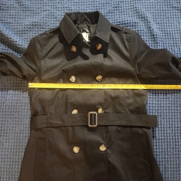 Stradivarius Women's Black Double-Breasted Trench Coat - Size L (NWT) - Picture 10 of 16